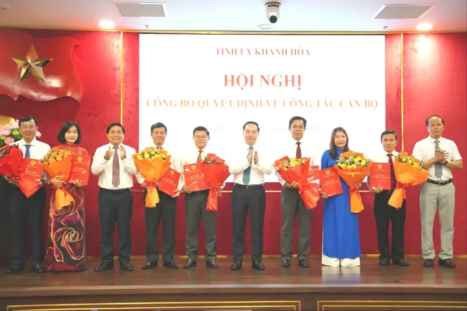 Khánh Hòa: Điều động, bổ nhiệm nhiều lãnh đạo sở, ngành, địa phương Khánh Hòa: Điều động, bổ nhiệm nhiều lãnh đạo sở, ngành, địa phương