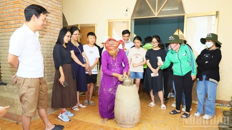 Khánh Hòa dồn lực lên thành phố trực thuộc Trung ương: Tăng tốc từ nền tảng đô thị cơ sở Khánh Hòa dồn lực lên thành phố trực thuộc Trung ương: Tăng tốc từ nền tảng đô thị cơ sở