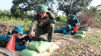 Khánh Hòa: Đưa sĩ quan chính quy về cơ sở, xây dựng thế trận quốc phòng từ gốc