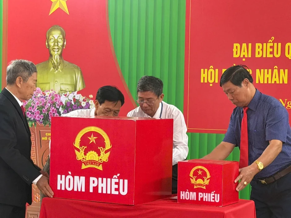 Khánh Hòa: Hơn 1,65 triệu cử tri nô nức đi bầu cử đại biểu Quốc hội và HĐND các cấp Khánh Hòa: Hơn 1,65 triệu cử tri nô nức đi bầu cử đại biểu Quốc hội và HĐND các cấp