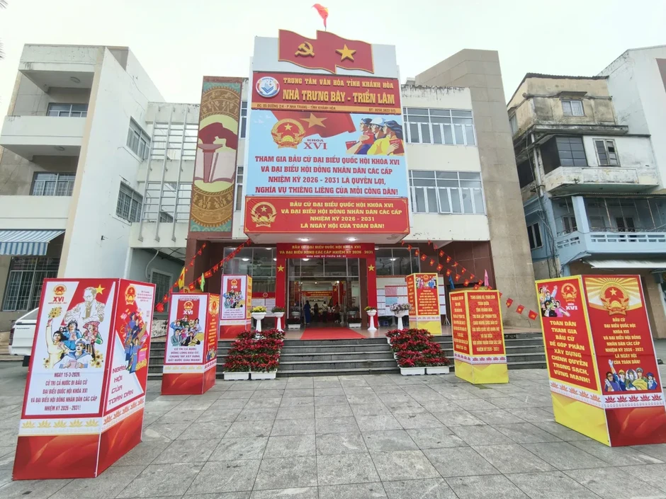 Khánh Hòa: Hơn 1,65 triệu cử tri nô nức đi bầu cử đại biểu Quốc hội và HĐND các cấp Khánh Hòa: Hơn 1,65 triệu cử tri nô nức đi bầu cử đại biểu Quốc hội và HĐND các cấp