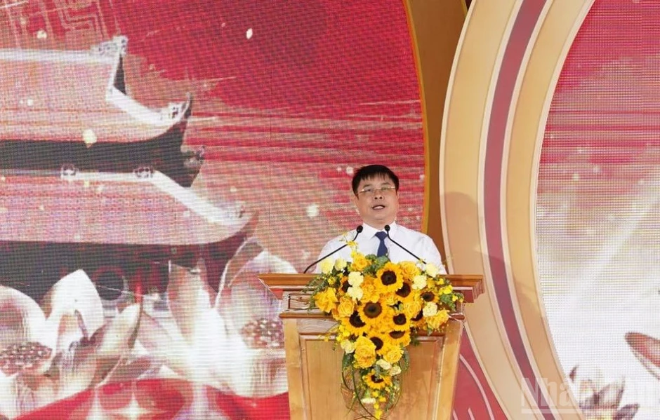 Khánh thành Khu lưu niệm Anh hùng liệt sĩ Công an nhân dân Bùi Thị Cúc Khánh thành Khu lưu niệm Anh hùng liệt sĩ Công an nhân dân Bùi Thị Cúc