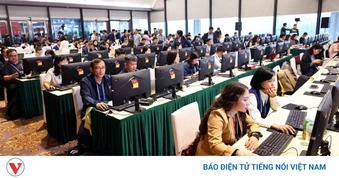 Khi báo chí trở thành "nhịp cầu" của chính sách