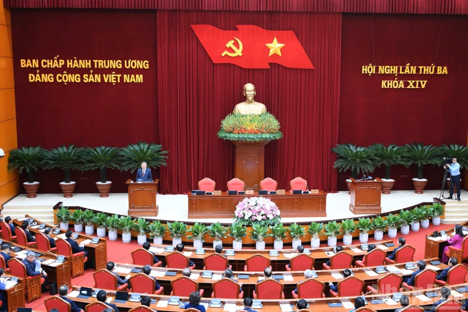 Khơi dậy khát vọng phát triển từ sức mạnh của công tác tư tưởng Khơi dậy khát vọng phát triển từ sức mạnh của công tác tư tưởng