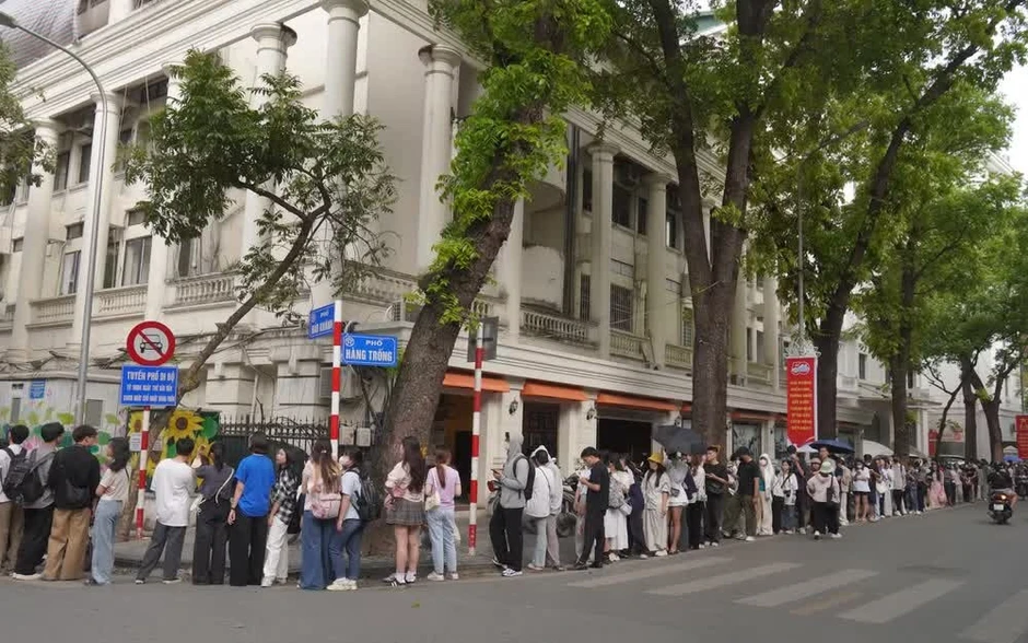 Khơi dậy tinh thần yêu nước trong thế hệ trẻ - “Lá chắn mềm” bảo vệ nền tảng tư tưởng của Đảng trong kỷ nguyên mới Khơi dậy tinh thần yêu nước trong thế hệ trẻ - “Lá chắn mềm” bảo vệ nền tảng tư tưởng của Đảng trong kỷ nguyên mới