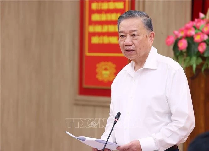 Không cơ học hóa điểm số, văn bằng thành tiêu chuẩn duy nhất để quyết định nhân sự Không cơ học hóa điểm số, văn bằng thành tiêu chuẩn duy nhất để quyết định nhân sự