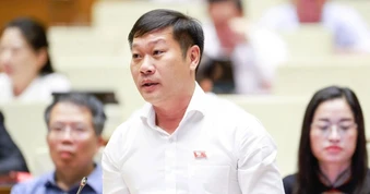 Không để cơ quan quản lý vừa lập vừa tự ban hành quy chế quản lý kiến trúc