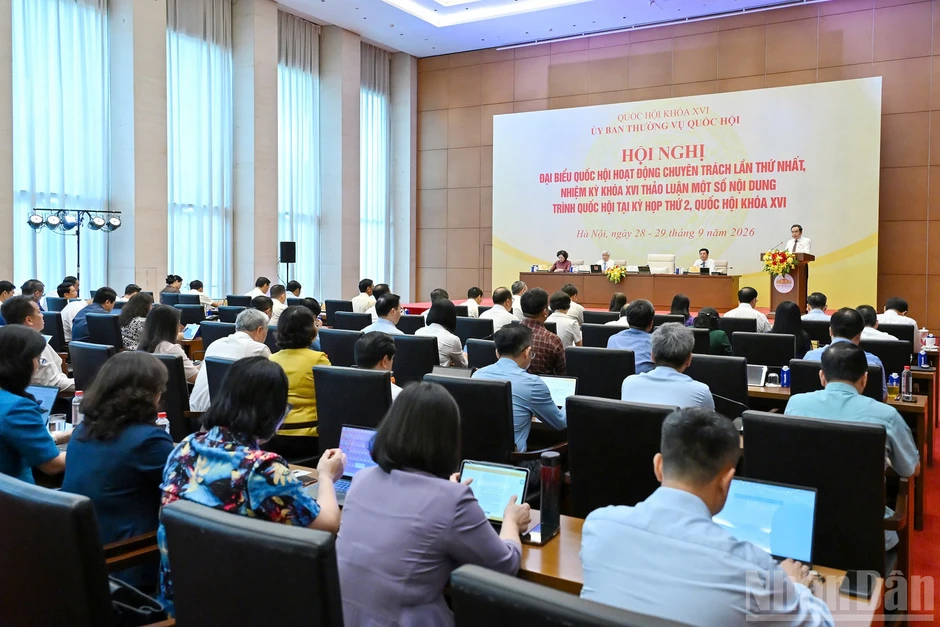 Không để gỡ một điểm nghẽn ở luật này lại tạo thêm một điểm nghẽn ở luật khác Không để gỡ một điểm nghẽn ở luật này lại tạo thêm một điểm nghẽn ở luật khác