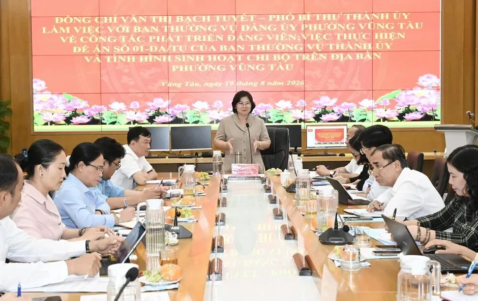 Không để rào cản làm mất nguồn ưu tú trong phát triển Đảng Không để rào cản làm mất nguồn ưu tú trong phát triển Đảng