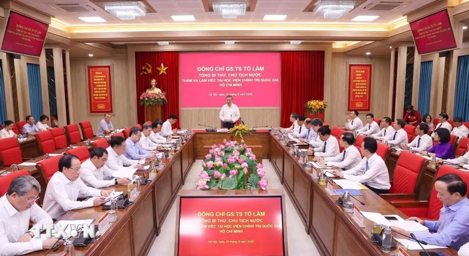 Không để thực tiễn đi quá xa rồi lý luận mới tổng kết Không để thực tiễn đi quá xa rồi lý luận mới tổng kết