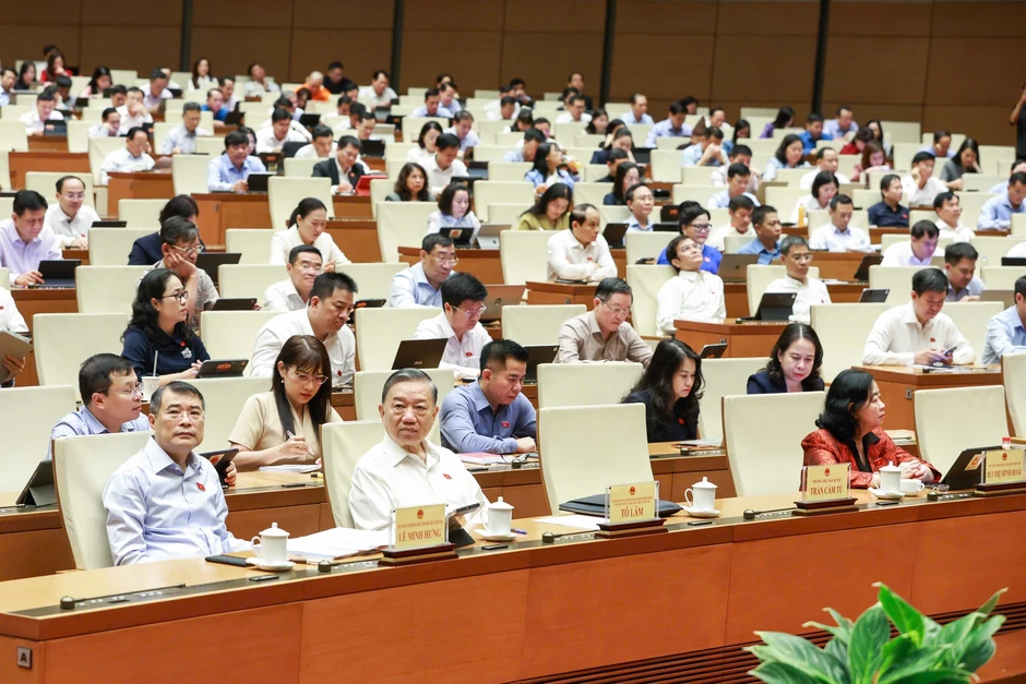 Không được yêu cầu doanh nghiệp nộp bản giấy khi dữ liệu đã được chia sẻ Không được yêu cầu doanh nghiệp nộp bản giấy khi dữ liệu đã được chia sẻ