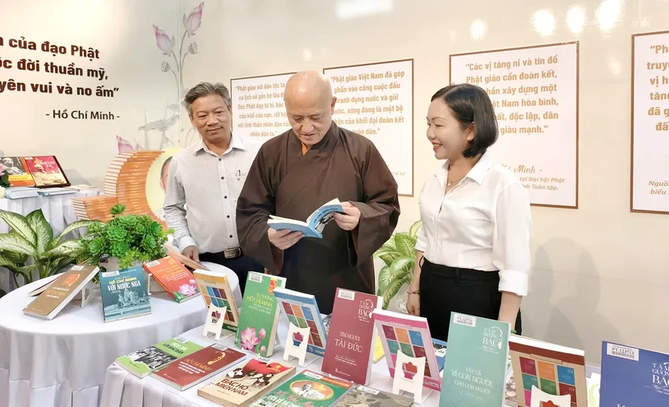 Không gian văn hóa Hồ Chí Minh hiện diện trong đời sống Không gian văn hóa Hồ Chí Minh hiện diện trong đời sống
