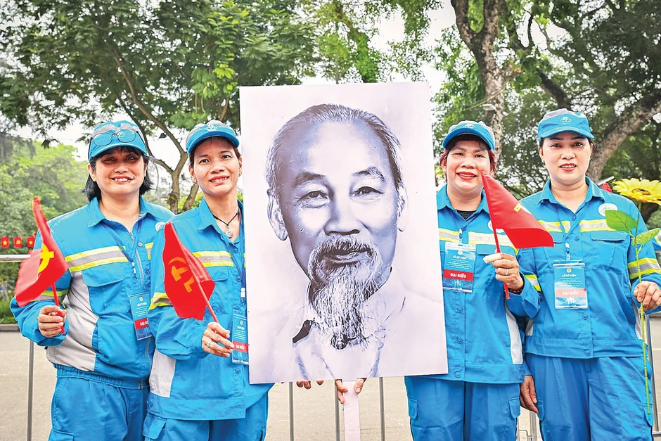 Không ngừng sáng tạo, đóng góp vào sự phát triển phồn vinh của đất nước Không ngừng sáng tạo, đóng góp vào sự phát triển phồn vinh của đất nước