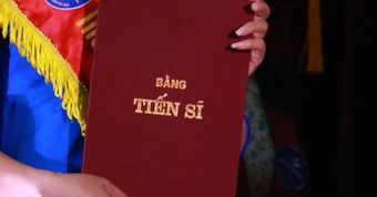 Không phong tiến sĩ, giáo sư danh dự cho cá nhân có khiếu nại nghiêm trọng