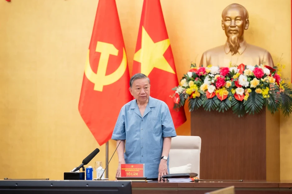 Không thể để tình trạng đánh giá cán bộ rất tốt nhưng công việc trì trệ... Không thể để tình trạng đánh giá cán bộ rất tốt nhưng công việc trì trệ...