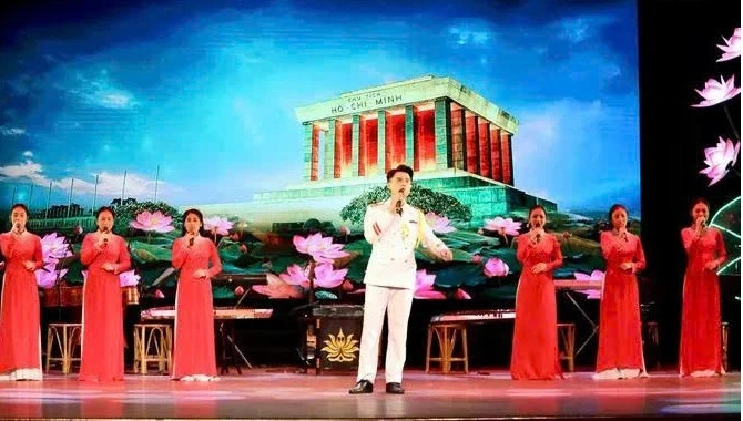 Khúc tri ân từ quê hương Quảng Trị kỷ niệm 40 năm ngày Tổng Bí thư Lê Duẩn đi xa Khúc tri ân từ quê hương Quảng Trị kỷ niệm 40 năm ngày Tổng Bí thư Lê Duẩn đi xa
