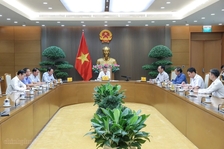 Kiểm điểm, xử lý nghiêm vụ để thiếu SGK, báo cáo Thủ tướng trước 10/10