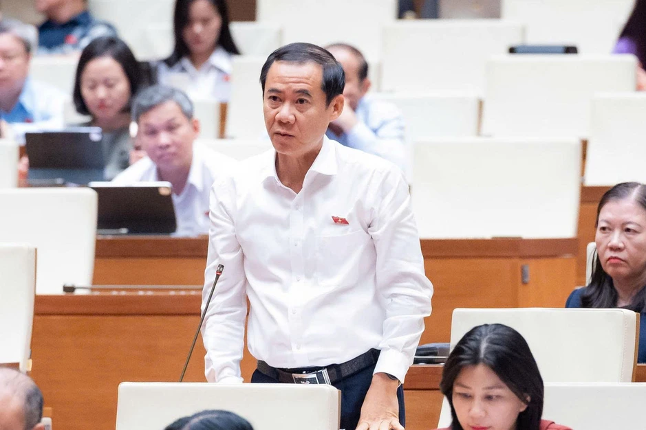 Kiểm soát '3 vòng' với sách về lãnh tụ, lịch sử Kiểm soát '3 vòng' với sách về lãnh tụ, lịch sử