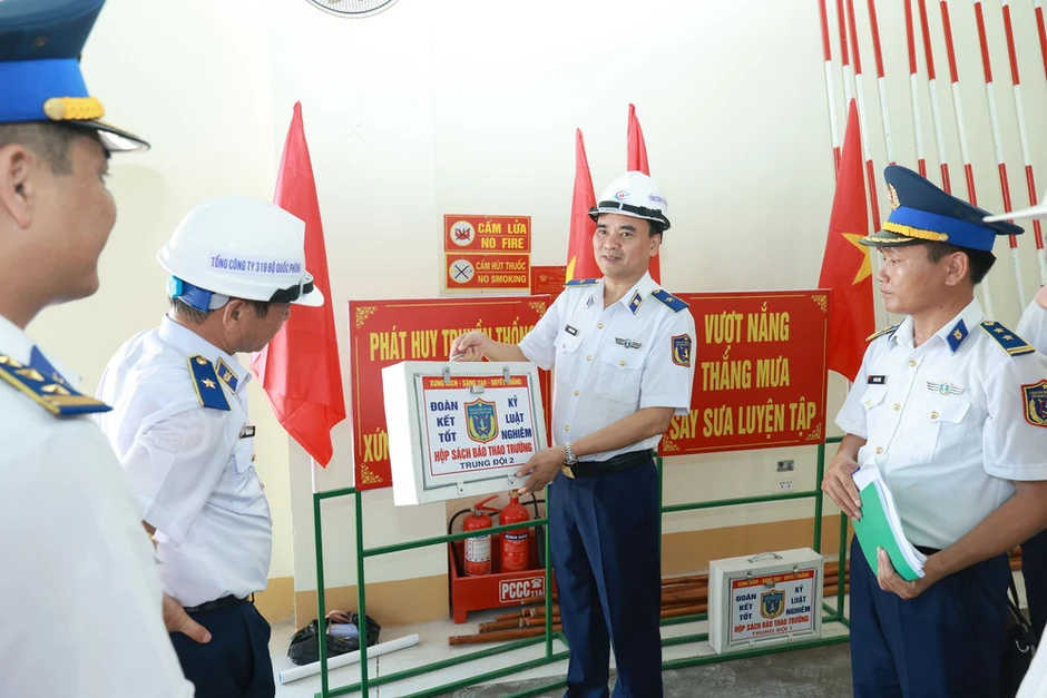 Kiểm tra, rà soát các mặt công tác phục vụ đào tạo hạ sĩ quan, chỉ huy Kiểm tra, rà soát các mặt công tác phục vụ đào tạo hạ sĩ quan, chỉ huy