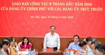 Kiên định mục tiêu phấn đấu tăng trưởng hai con số