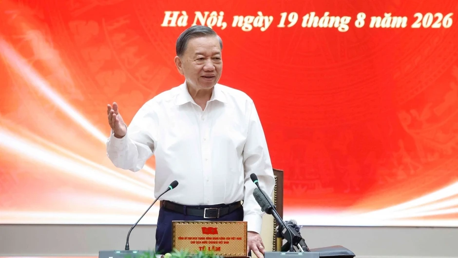 Kiến tạo ký ức quốc gia, trách nhiệm với lịch sử ngay từ hôm nay Kiến tạo ký ức quốc gia, trách nhiệm với lịch sử ngay từ hôm nay