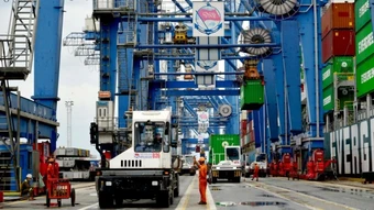 Kiến tạo thể chế cho tăng trưởng bứt phá