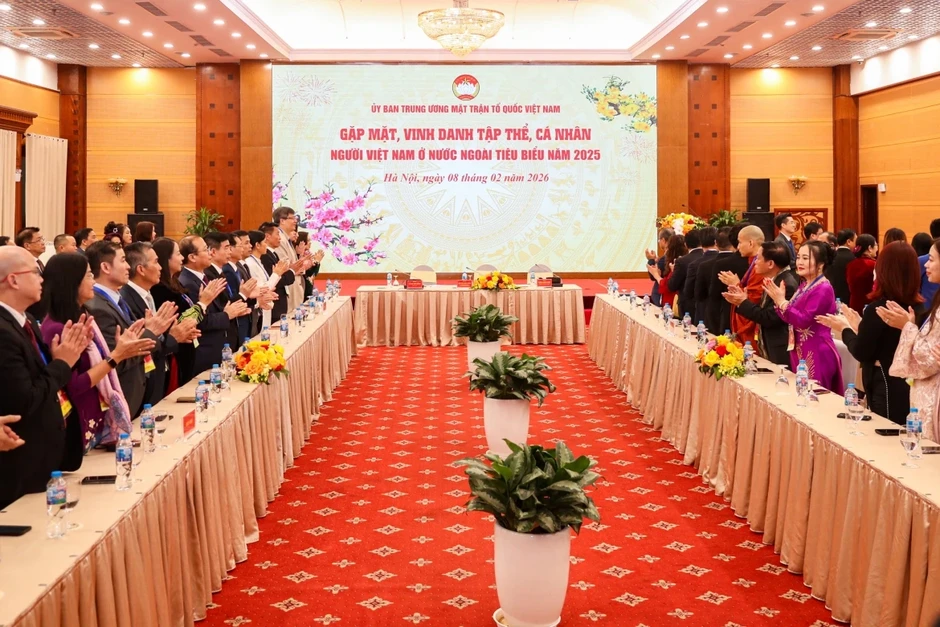 Kiều bào hiến kế: Khoa học công nghệ sẽ là "đường băng" mới cho Việt Nam cất cánh Kiều bào hiến kế: Khoa học công nghệ sẽ là "đường băng" mới cho Việt Nam cất cánh