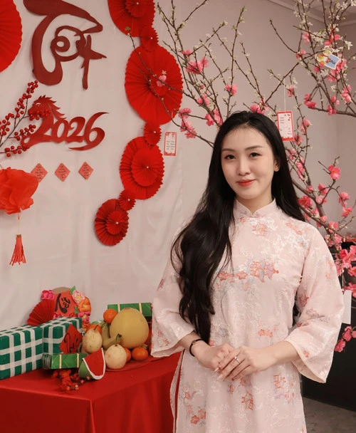 Kiều bào ở các nước luôn dõi theo cuộc bầu cử với niềm tự hào, sự quan tâm sâu sắc Kiều bào ở các nước luôn dõi theo cuộc bầu cử với niềm tự hào, sự quan tâm sâu sắc