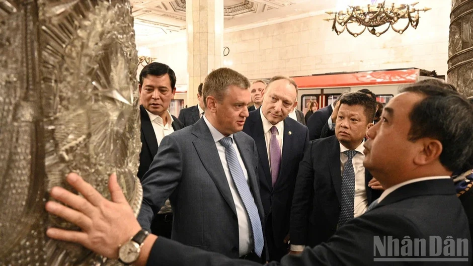 Kinh nghiệm xây dựng Metro của Saint Petersburg rất hữu ích với Việt Nam Kinh nghiệm xây dựng Metro của Saint Petersburg rất hữu ích với Việt Nam