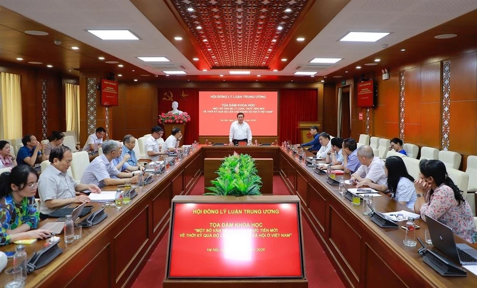 Kinh tế thị trường định hướng XHCN: Nhất quán lấy con người làm trung tâm Kinh tế thị trường định hướng XHCN: Nhất quán lấy con người làm trung tâm