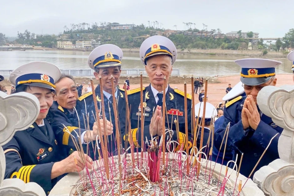 Kỷ niệm 58 năm Ngày các chiến sĩ Đoàn tàu không số anh dũng hy sinh vì sự nghiệp giải phóng dân tộc Kỷ niệm 58 năm Ngày các chiến sĩ Đoàn tàu không số anh dũng hy sinh vì sự nghiệp giải phóng dân tộc