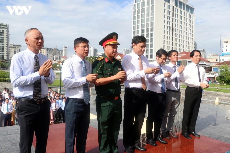 Kỷ niệm 79 năm Ngày Thương binh - Liệt sĩ tại Campuchia Kỷ niệm 79 năm Ngày Thương binh - Liệt sĩ tại Campuchia