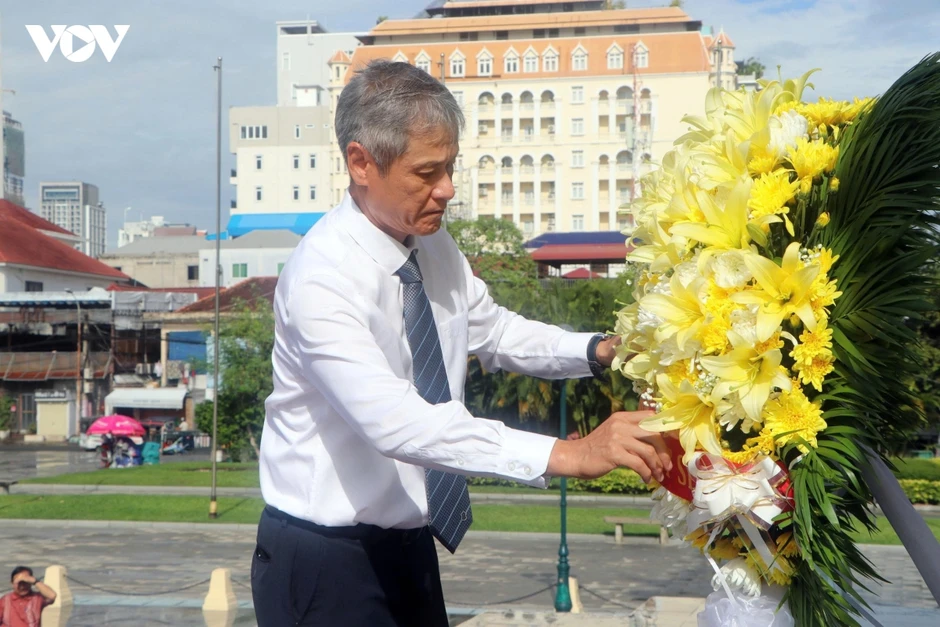 Kỷ niệm 79 năm Ngày Thương binh - Liệt sĩ tại Campuchia Kỷ niệm 79 năm Ngày Thương binh - Liệt sĩ tại Campuchia