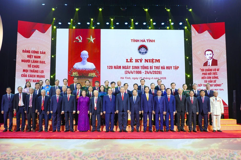 Kỷ niệm trọng thể 120 năm Ngày sinh Tổng Bí thư Hà Huy Tập Kỷ niệm trọng thể 120 năm Ngày sinh Tổng Bí thư Hà Huy Tập