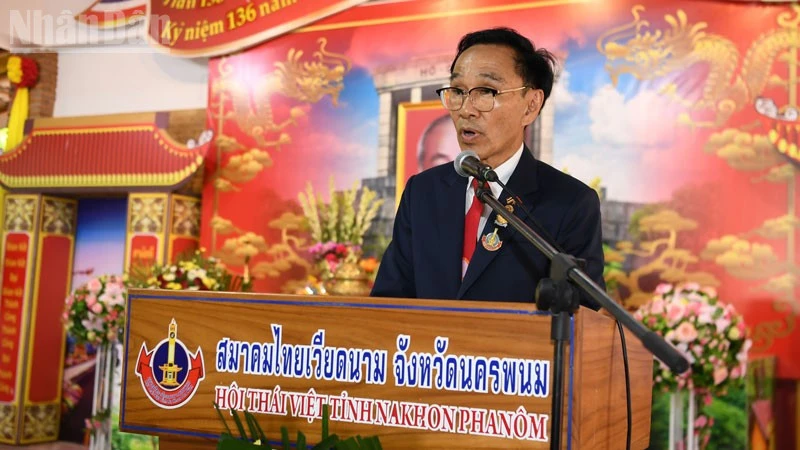 Kỷ niệm trọng thể 136 năm Ngày sinh Chủ tịch Hồ Chí Minh tại tỉnh Nakhon Phanom, Thái Lan Kỷ niệm trọng thể 136 năm Ngày sinh Chủ tịch Hồ Chí Minh tại tỉnh Nakhon Phanom, Thái Lan