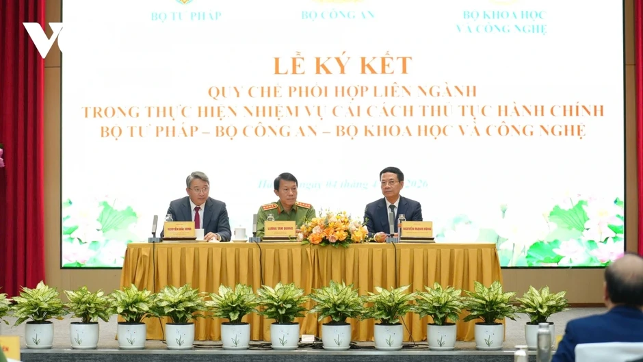 Ký Quy chế phối hợp liên ngành: Tăng tốc cải cách thủ tục hành chính Ký Quy chế phối hợp liên ngành: Tăng tốc cải cách thủ tục hành chính