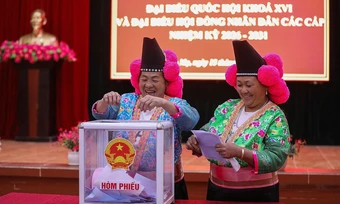 Lá phiếu gửi gắm niềm tin và khát vọng phát triển của đất nước