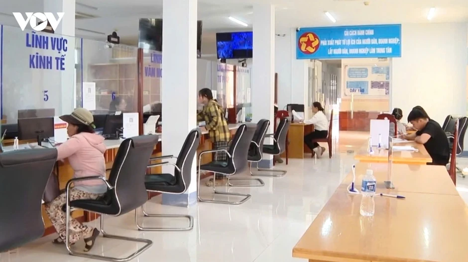Lâm Đồng: Chính quyền hai cấp chuyển từ quản lý sang phục vụ Lâm Đồng: Chính quyền hai cấp chuyển từ quản lý sang phục vụ