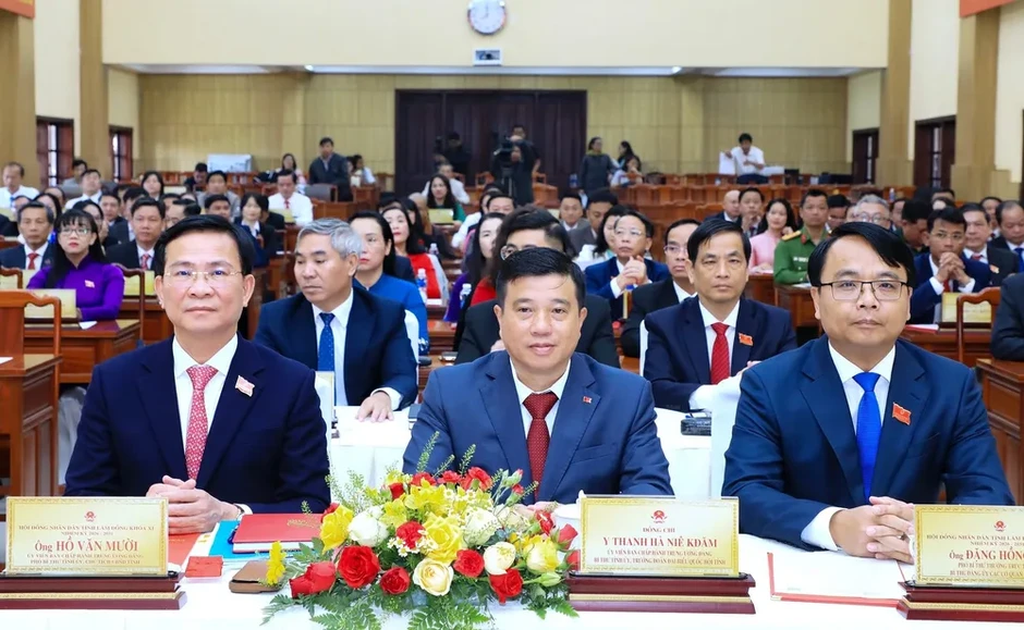 Lâm Đồng: Chủ tịch HĐND và Chủ tịch UBND tỉnh tái đắc cử nhiệm kỳ 2026 - 2031 Lâm Đồng: Chủ tịch HĐND và Chủ tịch UBND tỉnh tái đắc cử nhiệm kỳ 2026 - 2031