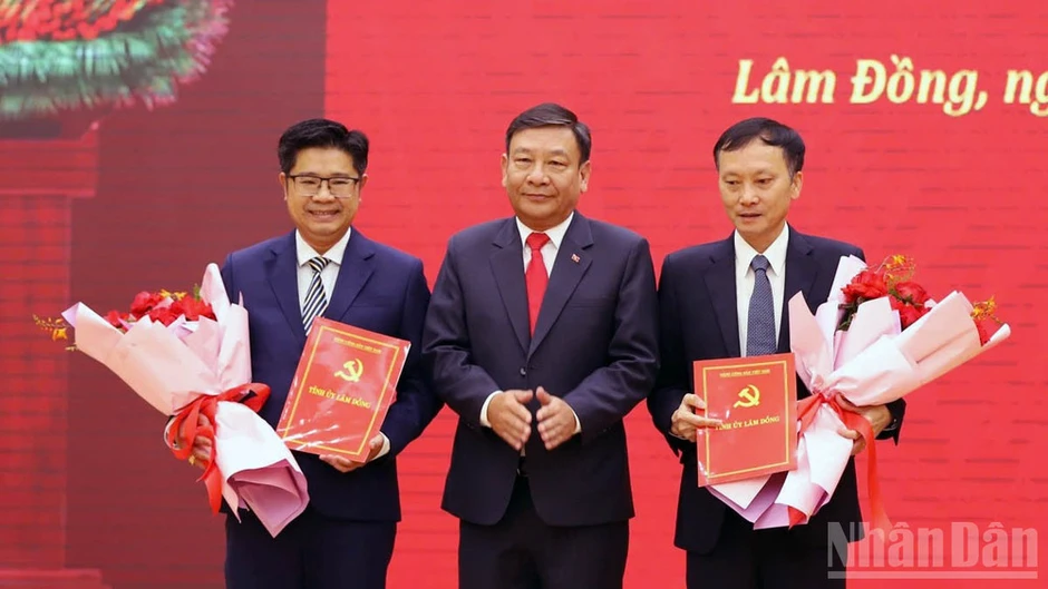 Lâm Đồng điều động, bổ nhiệm nhiều lãnh đạo sở, ngành, địa phương