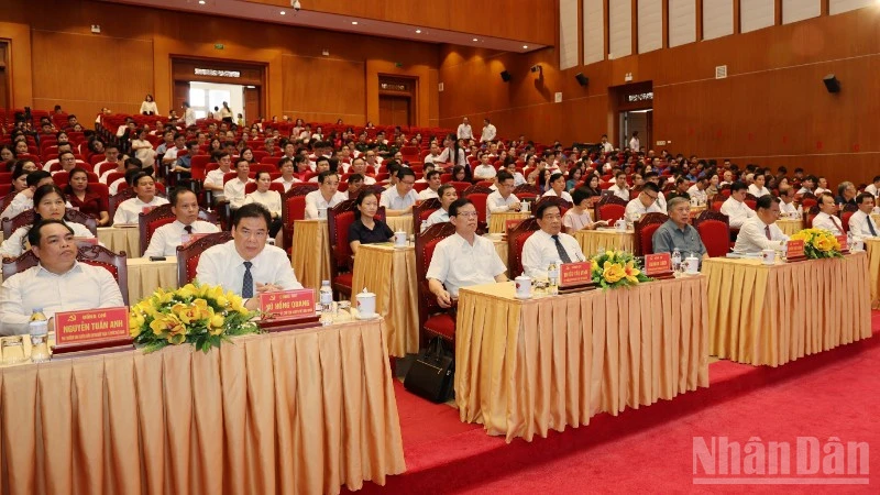 Làm rõ tầm vóc lịch sử của Hội nghị lần thứ 8 Ban Chấp hành Trung ương Đảng khóa I (5/1941) Làm rõ tầm vóc lịch sử của Hội nghị lần thứ 8 Ban Chấp hành Trung ương Đảng khóa I (5/1941)