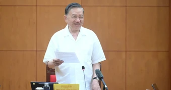 Làm rõ thành tựu vĩ đại và định hướng lãnh đạo phát triển đất nước trong 100 năm tới