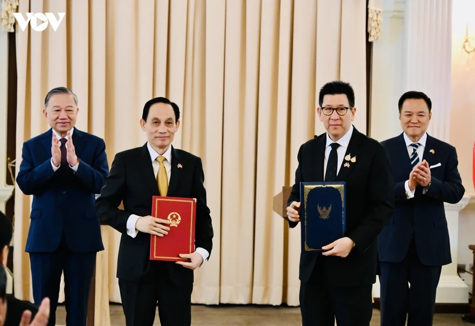 Làm sâu sắc hơn nữa quan hệ Đối tác Chiến lược toàn diện Việt Nam - Thái Lan Làm sâu sắc hơn nữa quan hệ Đối tác Chiến lược toàn diện Việt Nam - Thái Lan