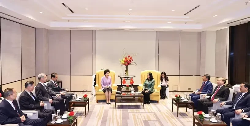 Làm sâu sắc hơn quan hệ hợp tác hữu nghị nhân dân giữa Việt Nam - Trung Quốc Làm sâu sắc hơn quan hệ hợp tác hữu nghị nhân dân giữa Việt Nam - Trung Quốc