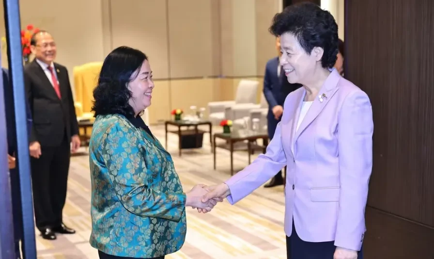 Làm sâu sắc hơn quan hệ hợp tác hữu nghị nhân dân giữa Việt Nam - Trung Quốc Làm sâu sắc hơn quan hệ hợp tác hữu nghị nhân dân giữa Việt Nam - Trung Quốc