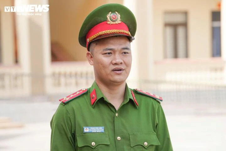 Làm việc ngày đêm in thẻ cử tri cho gần 20.000 người ở xã có gần 90% giáo dân Làm việc ngày đêm in thẻ cử tri cho gần 20.000 người ở xã có gần 90% giáo dân
