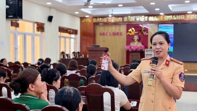 Lan tỏa mô hình “5 gương mẫu” ở Công an Quảng Ninh Lan tỏa mô hình “5 gương mẫu” ở Công an Quảng Ninh
