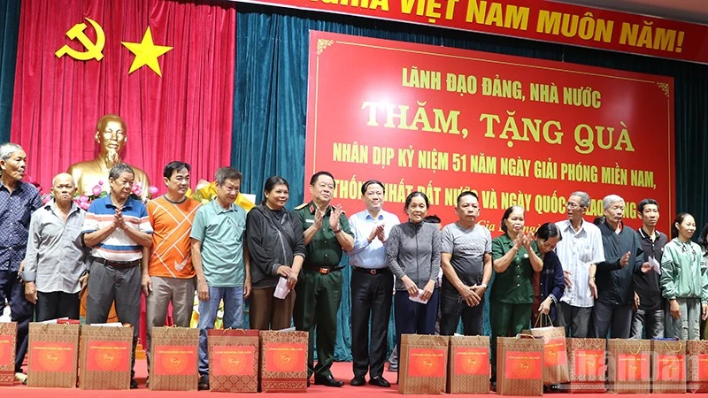 Lan tỏa truyền thống “Uống nước nhớ nguồn” Lan tỏa truyền thống “Uống nước nhớ nguồn”