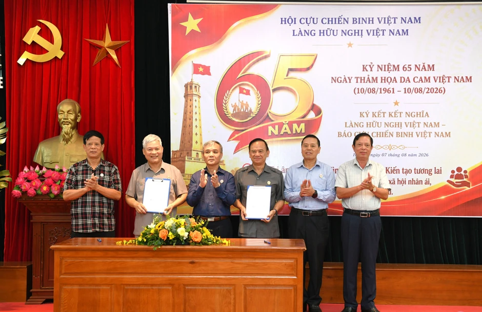 Làng Hữu nghị Việt Nam kỷ niệm 65 năm thảm họa da cam, ký kết nghĩa với Báo Cựu chiến binh Việt Nam Làng Hữu nghị Việt Nam kỷ niệm 65 năm thảm họa da cam, ký kết nghĩa với Báo Cựu chiến binh Việt Nam