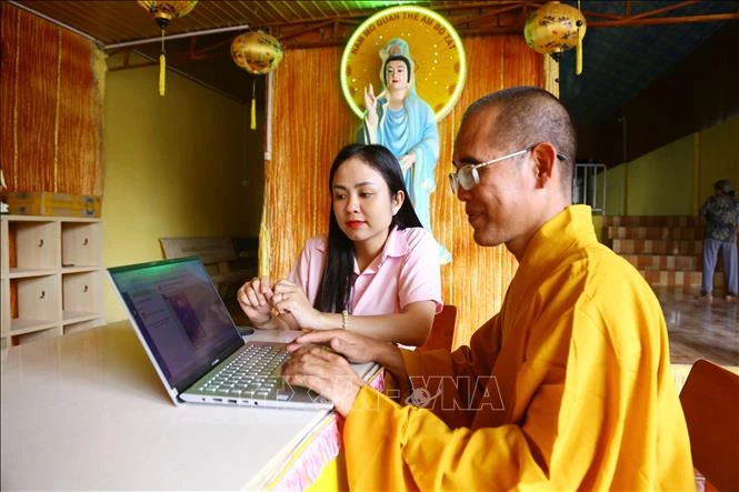 Lắng nghe dư luận để nâng cao năng lực lãnh đạo của Đảng Lắng nghe dư luận để nâng cao năng lực lãnh đạo của Đảng